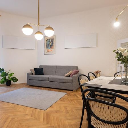 Stylish Old Town Apartment By Easybnb Praga Zewnętrze zdjęcie